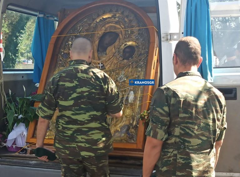 Καταδρομείς της Ρεντίνας προσκυνούν Σταυρό με Τίμιο Ξύλο και τη Θαυματουργή Εικόνα της Παναγίας Γοργοϋπηκόου