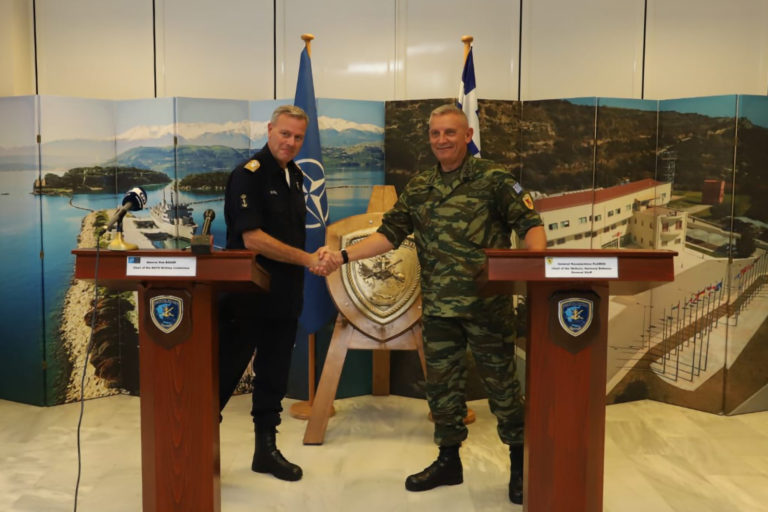 ΕΠΙΣΚΕΨΗ ΠΡΟΕΔΡΟΥ ΣΤΡΑΤΙΩΤΙΚΗΣ ΕΠΙΤΡΟΠΗΣ ΝΑΤΟ ΝΑΥΑΡΧΟΥ ROB BAUER ΣΤΗΝ ΚΡΗΤΗ