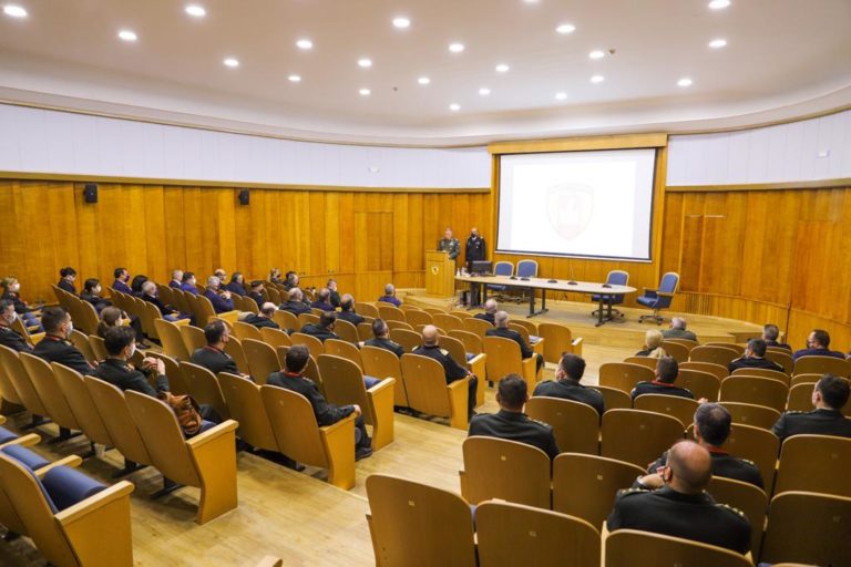 Σε εκδήλωση του σχολείου Οικονομικών Επιθεωρητών ο Αρχηγός ΓΕΕΘΑ