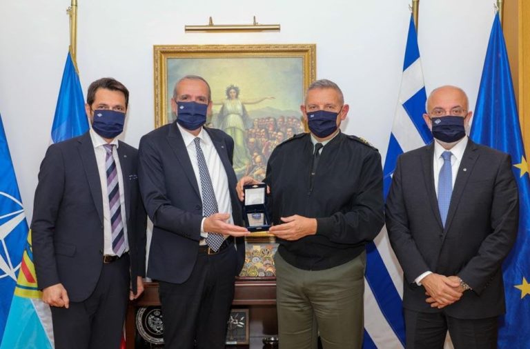 ΣΥΝΑΝΤΗΣΗ ΑΡΧΗΓΟΥ ΓΕΕΘΑ ΜΕ ΤΟΥΣ ΠΡΟΕΔΡΟΥΣ ΤΟΥ ΣΕΚΠΥ ΚΑΙ ROTA A.E ΚΑΙ ΤΟΝ ΔΙΕΥΘΥΝΤΗ ΟΡΓΑΝΩΣΗΣ ΤΗΣ ΕΚΘΕΣΗΣ DEFEA