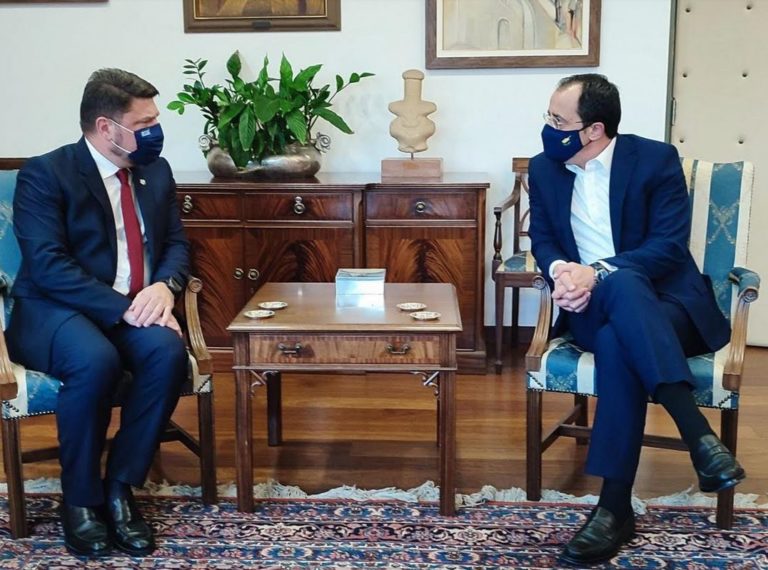 Επίσημη συνάντηση ΥΦΕΘΑ Νικόλαου Χαρδαλιά με τον ΥΠΕΞ Κύπρου