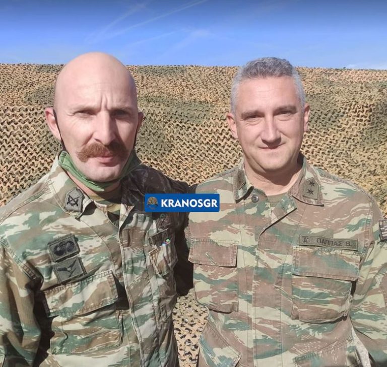 Ο Μάχιμος ”χακί” συνδικαλιστής Βασίλης Παπάς