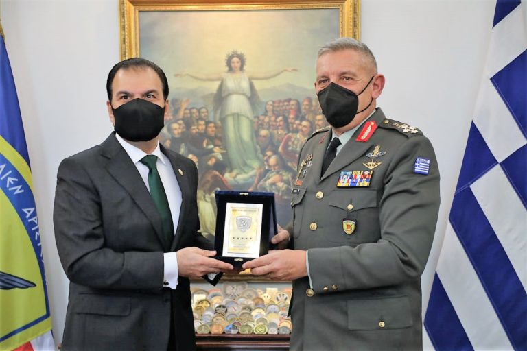 ΣΥΝΑΝΤΗΣΗ ΤΟΥ ΑΡΧΗΓΟΥ ΓΕΕΘΑ ΜΕ ΤΗΝ Α.Ε. ΠΡΕΣΒΗ ΤΟΥ ΚΑΤΑΡ ΣΤΗΝ ΕΛΛΑΔΑ