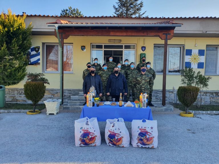Ευχές και Δώρα σε φυλάκια της Ξάνθης από την τοπική ΕΑΑΣ