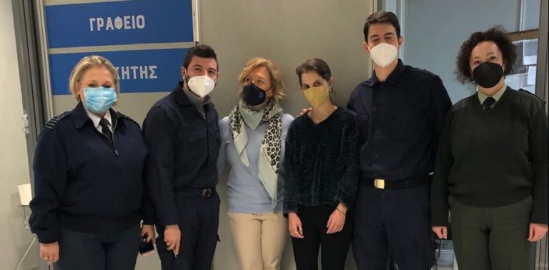 Στο Εμβολιαστικό Κέντρο των Ενόπλων Δυνάμεων ”ΠΡΟΜΗΘΕΑΣ” η Αν. Υπουργός Υγείας Μίνα Γκάγκα