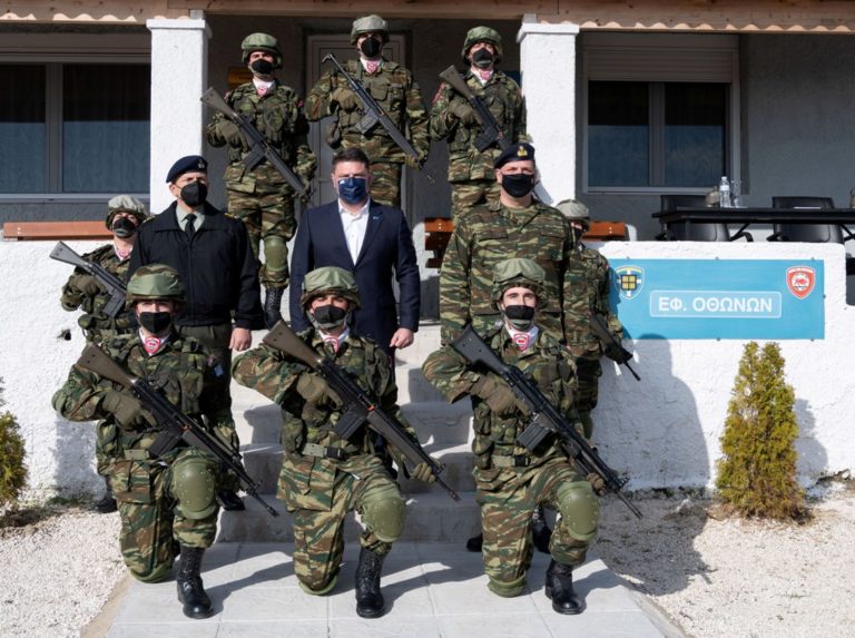 Στα ακριτικά Επιτηρητικά Φυλάκια «ΟΘΩΝΩΝ» στο Ιόνιο και «ΜΟΛΥΒΔΟΣΚΕΠΑΣΤΟΥ» στην Κόνιτσα, ο ΥΦΕΘΑ Ν. Χαρδαλιάς