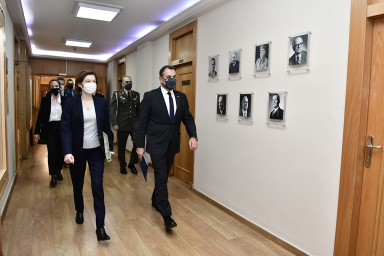 Συμμετοχή ΥΕΘΑ Ν. Παναγιωτόπουλου στο Άτυπο Συμβούλιο Εξωτερικών Υποθέσεων & Αμύνης της Ε.Ε στη Γαλλία
