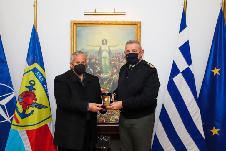 ΣΥΝΑΝΤΗΣΗ ΑΡΧΗΓΟΥ ΓΕΕΘΑ ΜΕ ΤΟΝ ΔΗΜΑΡΧΟ ΚΑΛΥΜΝΙΩΝ