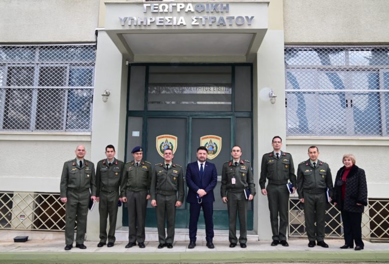 Επίσκεψη ΥΦΕΘΑ Νικόλαου Χαρδαλιά στη Γεωγραφική Υπηρεσία Στρατού