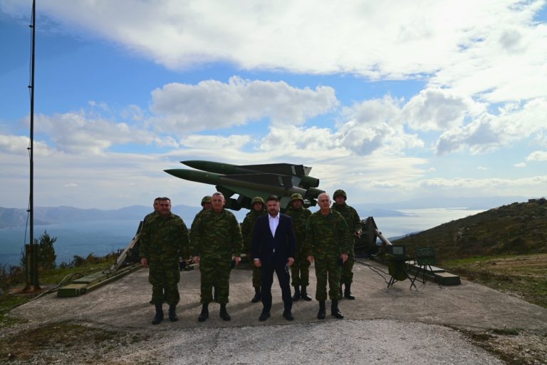 Επίσκεψη ΥΦΕΘΑ Νικόλαου Χαρδαλιά στην 180 Μοίρα Κατευθυνόμενων Βλημάτων ”HAWK”