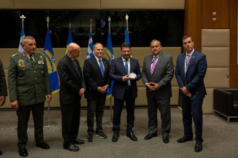 Ο ΥΦΕΘΑ Νικόλαος Χαρδαλιάς υποδέχθηκε αντιπροσωπείες στελεχών Ελληνοαμερικανικών και Αμερικανοεβραϊκών Οργανισμών στο ΥΠΕΘΑ