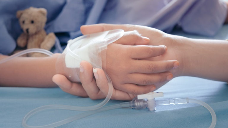 Οξεία ηπατίτιδα: Συναγερμός για τρία πιθανά κρούσματα σε παιδιά στην Ελλάδα