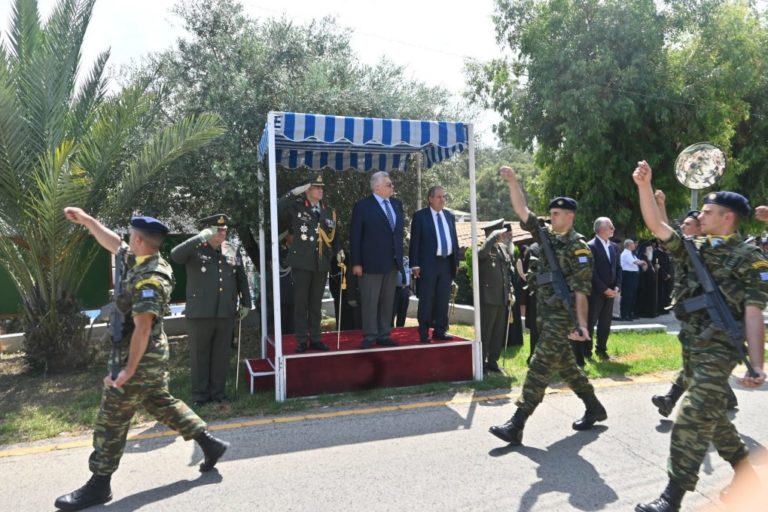 Παναγιώτης έφυγε, Παναγιώτης πήγε στον Γενικό Γραμματέα Αντώνη Οικονόμου