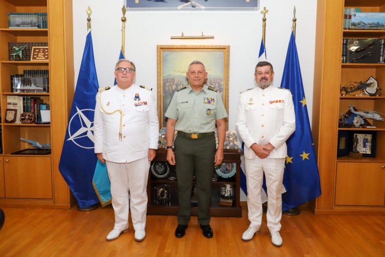 ΣΥΝΑΝΤΗΣΗ ΑΡΧΗΓΟΥ ΓΕΕΘΑ ΜΕ ΤΟΝ ΠΑΡΑΔΙΔΟΝΤΑ ΚΑΙ ΤΟΝ ΠΑΡΑΛΑΜΒΑΝΟΝΤΑ ΑΚΑΜ ΤΗΣ ΙΣΠΑΝΙΑΣ