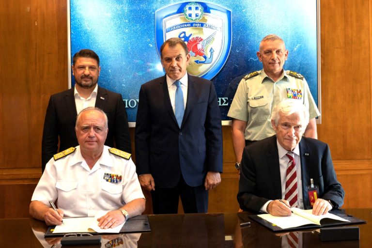 Παρουσία Παναγιωτόπουλου στην υπογραφή πρωτοκόλλου ανάληψης έργων αναβάθμισης και εκσυγχρονισμού του ΝΝΑ