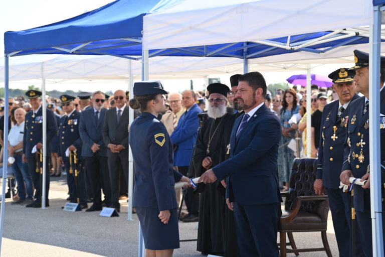 Στην ορκωμοσία  νέων Σμηνιών ο ΥΦΕΘΑ Νικόλαος Χαρδαλιάς