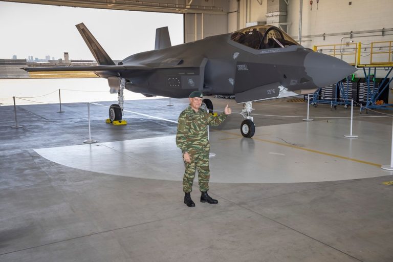 Στις εγκαταστάσεις της Lockheed Martin για τα F-35 ο Στρατηγός Κων. Φλώρος