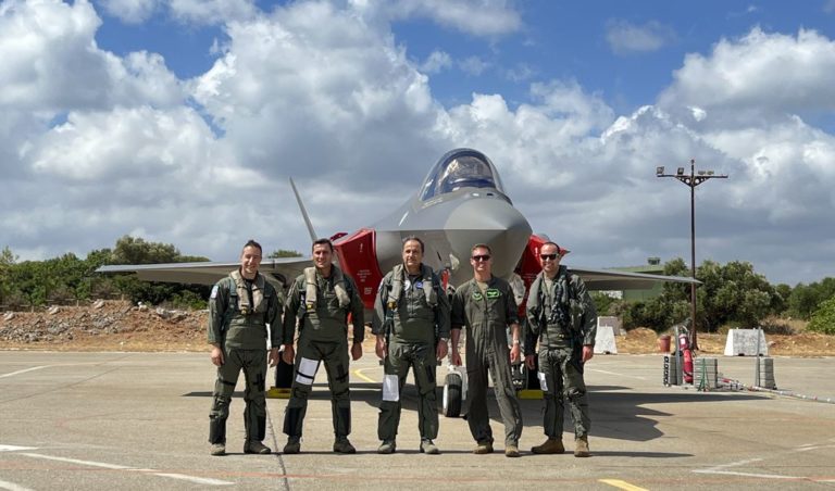 Συμμετοχή του Αρχηγού ΓΕΑ σε εναέρια μάχη F-16 με F-35