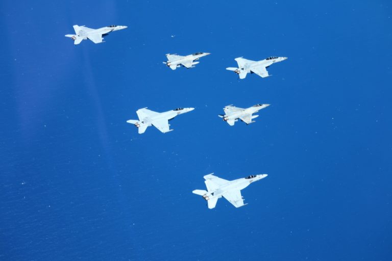 Συνεκπαίδευση Μαχητικών Αεροσκαφών της ΠΑ με το Αεροπλανοφόρο USS HARRY S. TRUMAN