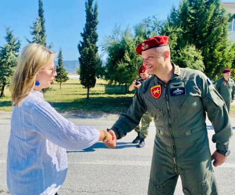 Επίσημη επίσκεψη Ζέττας Μακρή στην έδρα της 1ης ΤΑΞΑΣ