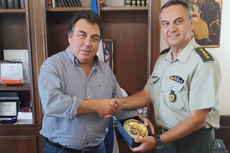 Συνάντηση Δημάρχου Πύργου  με το νέο Διοικητή της ΣΕΤΤΗΛ Συνταγματάρχη Τεχνικού Π. Κατσιλίδη