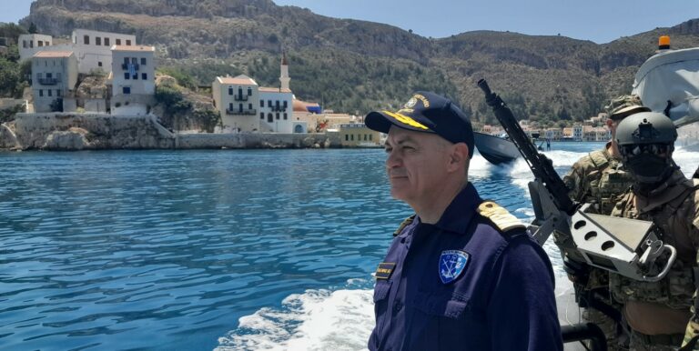 Επισκέψεις Αρχηγού ΓΕΝ για Ανταλλαγή Ευχών