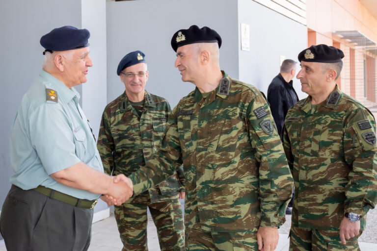Επίσκεψη Αρχηγού ΓΕΣ στο 424 ΓΣΝΕ