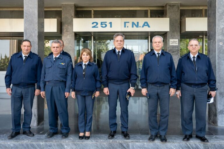 Επίσκεψη Αρχηγού ΓΕΑ στο 251 ΓΝΑ