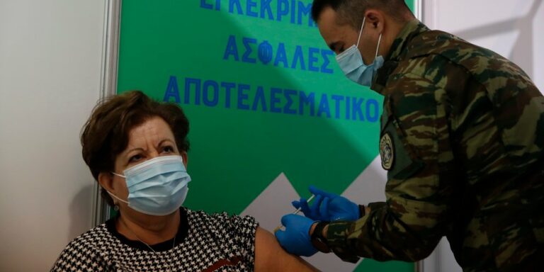 Ευρωπαϊκή Κάρτα Εμβολιασμού: Η Ελλάδα μία από τις πρώτες πέντε χώρες που την ξεκινούν δοκιμαστικά