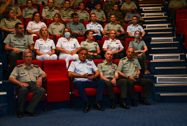 Ημερίδα στο 401 ΓΝΣΑ με θέμα  «Η Ενδοοικογενειακή Βία»
