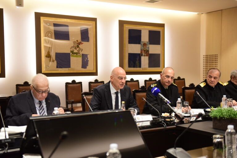 Σύσκεψη Δένδια – Παπαστεργίου για θέματα δορυφορικών επικοινωνιών των Ενόπλων Δυνάμεων