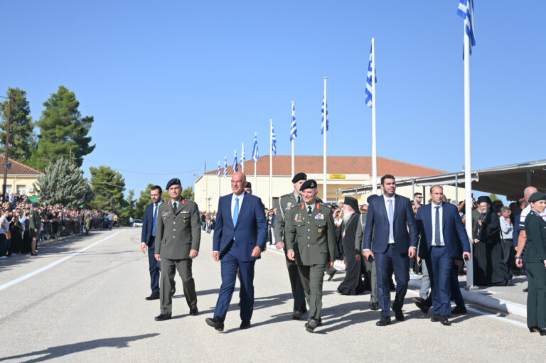 Παρουσία ΥΕΘΑ Νίκου Δένδια στην Ορκωμοσία της 2024 Ε’ ΕΣΣΟ στο ΚΕΠΒ Θήβας