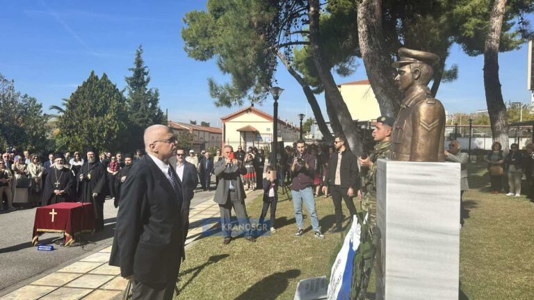 Ο Γ.Γ ΥΠΕΘΑ Αντ. Οικονόμου εκπρόσωπος του Ν. Δένδια στα αποκαλυπτήρια προτομής του Μόνιμου Υπαξιωματικού