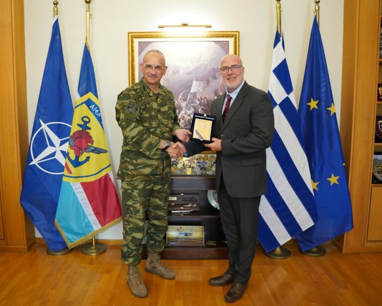 Συνάντηση του Αρχηγού ΓΕΕΘΑ με τον Πρέσβη της Ουγγαρίας στην Ελλάδα