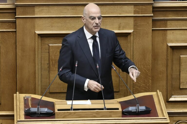 Δένδιας: Όποιος μετατίθεται θα παίρνει και ένα κλειδί σε ΣΟΑ- Έρχονται 4000 νέα οικήματα