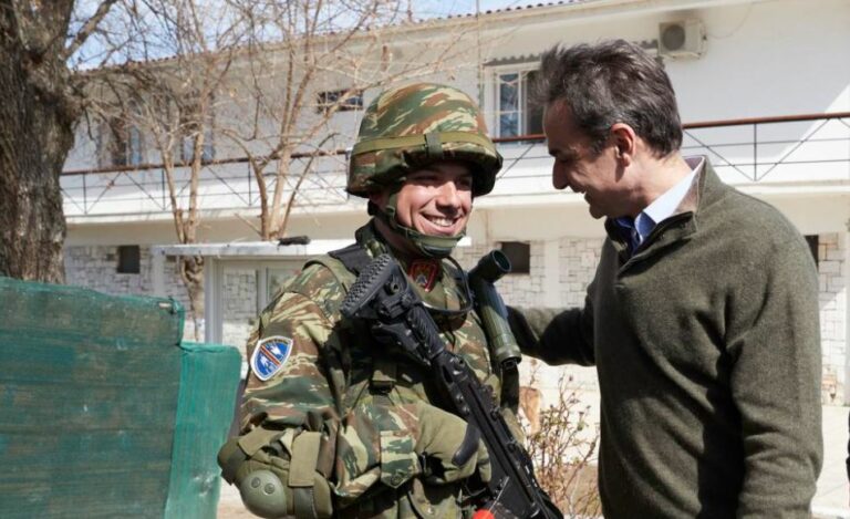 Έρχεται έκτακτο επίδομα για στρατιωτικούς-πυροσβέστες-αστυνόμους-λιμενικούς