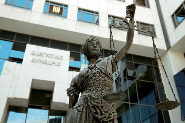 Συντάξεις: Απόφαση «βόμβα» για ένστολους και δημόσιο!