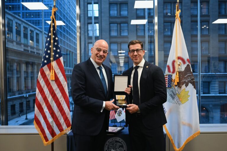 Επίσκεψη ΥΕΘΑ Νίκου Δένδια στο Σικάγο και ομιλία στην εκδήλωση βράβευσης του Ντέιβιντ Χάρις