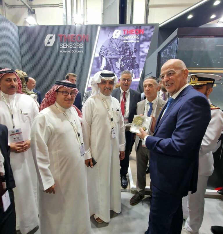 Ισχυρή παρουσία της ΤΗΕΟΝ στην IDEX 2025 στο Αμπού Ντάμπι