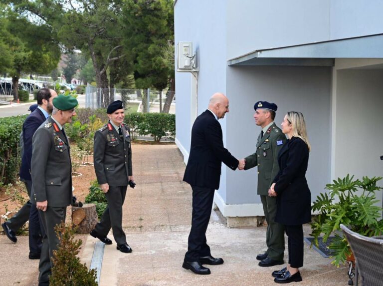 Εργοτάξιο ο Στρατός Ξηράς: Κατασκευή νέων συγκροτημάτων ΣΟΑ και στη Μυτιλήνη