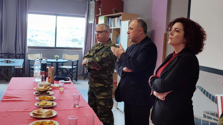 Περιοδεία του ΚΚΕ σε Στρατόπεδα της 98 ΑΔΤΕ