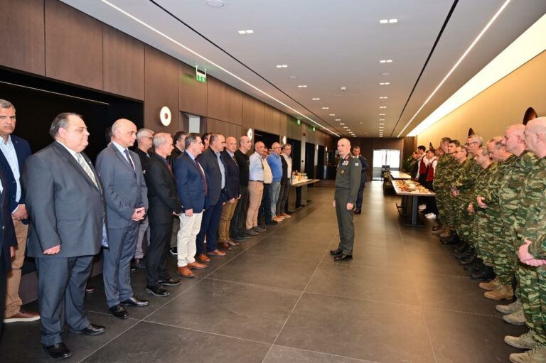 ΓΕΣ: Απονομή Αναμνηστικών σε ε.α Ανώτατους και Ανώτερους Αξιωματικούς