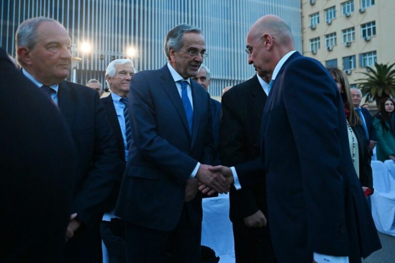 Παρουσία ΥΕΘΑ Ν. Δένδια και όλης της…ΝΔ στα αποκαλυπτήρια της Εθνικής Μνήμης