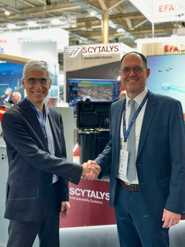 EFA GROUP – Acromove: Συμμαχία για νέες στρατιωτικές λύσεις Private 5G και Edge Cloud