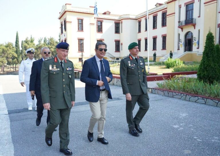 ΑΔΙΣΠΟ – Τα βίντεο που πρέπει να δουν όλοι: Οι συγκλονιστικές ομιλίες του Διοικητή Υπτγου Πλουμή και του Αρχηγού της 22 ΕΣ