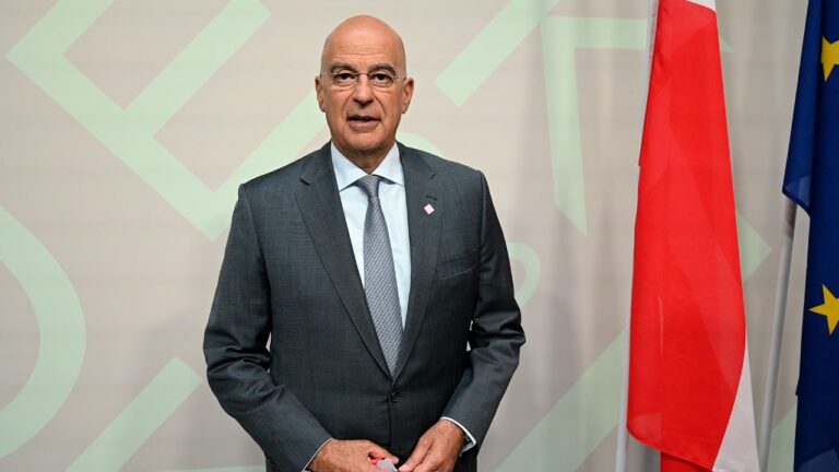 Δένδιας από Κοπεγχάγη: ”Απαράδεκτες και απρεπείς οι δηλώσεις Φιντάν”