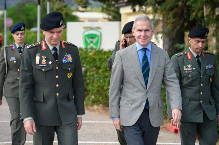 Δαβάκης: Ηθικόν Ακμαιότατον!