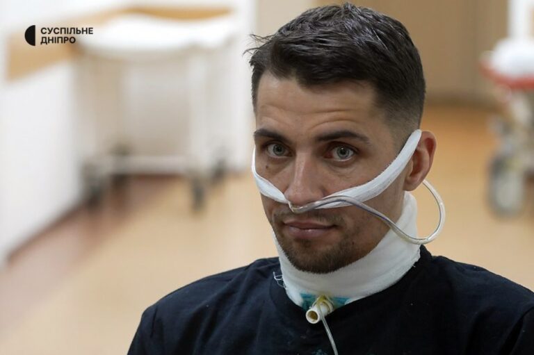 Τρομακτική ιστορία επιβίωσης στην Ουκρανία – Στρατιώτης επέζησε επί πέντε μέρες με κομμένο λαιμό