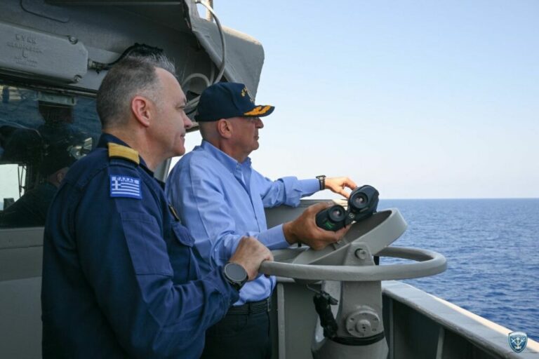 Δένδιας για Πίρι Ρέις: ”Ένα καράβι, παλιό σαπιοκάραβο…”