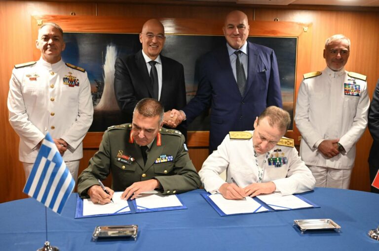 Δένδιας: Συμφωνία για την απόκτηση 2+2 φρεγατών FREMM